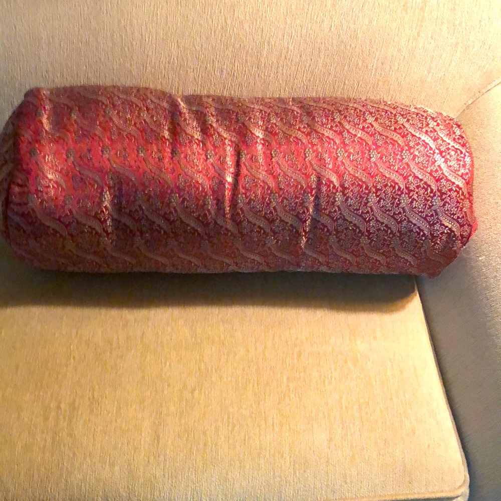 NWOT-Holiday Pillow